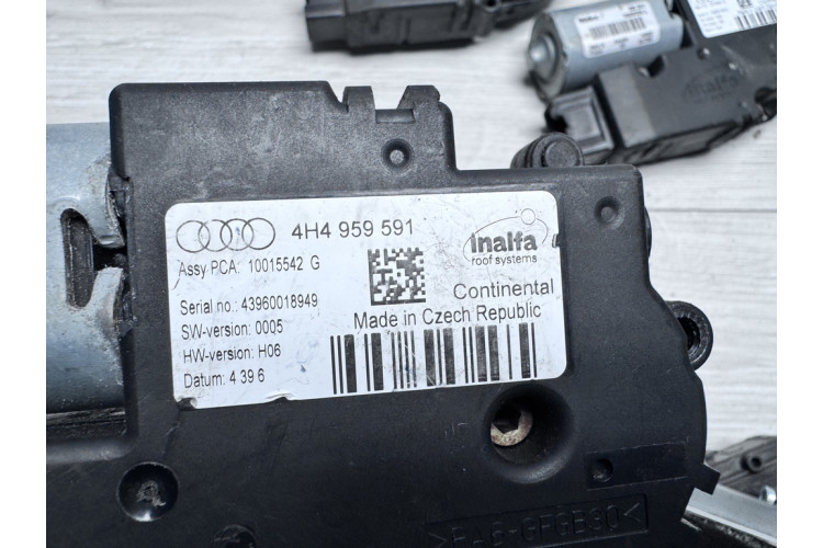 Моторчик люка Audi A8 [4H] 2010-2017 4H4959591