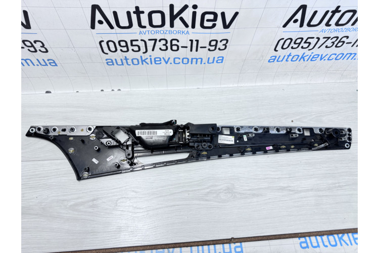 Декоративний молдинг двері лівий передній у зборі чорний Audi A8 [4H] 2010-2017 4H0867101