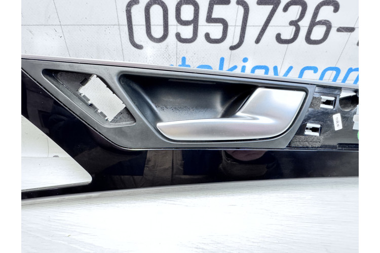 Накладка задней двери long в сборе Audi A8 [4H] 2010-2017 4H0867470