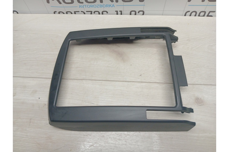 Накладка подлокотника консоли Audi A8 [4H] 2010-2017 4H0864357C