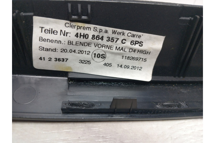 Накладка подлокотника консоли Audi A8 [4H] 2010-2017 4H0864357C