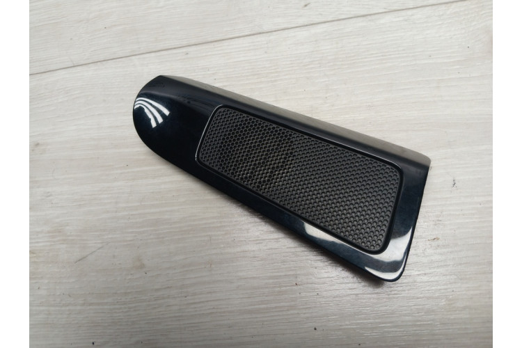 Решітка динаміка сіра/чорна Audi A8 [4H] 2010-2017 4H0868144