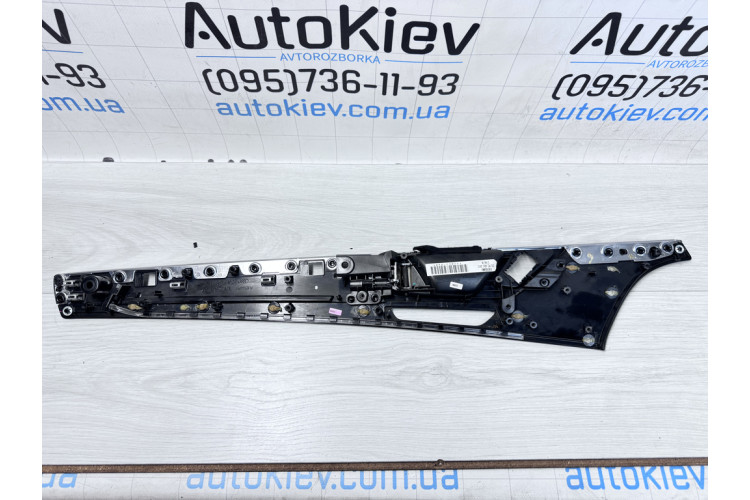 Декоративная внутренняя накладка правой передней двери (Черная. В сборе) Audi A8 [4H] 2010-2017 4H0867102