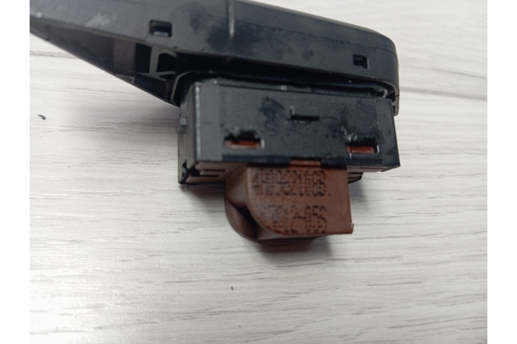 Кнопка центрального замка Audi A8 [4H] 2010-2017 4H0962108B