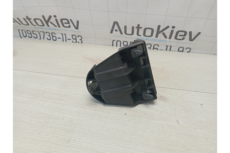 Кріплення знака аварійної зупинки Audi A8 [4H] 2010-2017 4H0860285