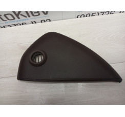 Бічна заглушка лев чорна Audi A8 [4H] 2010-2017