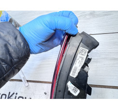 Ліхтар задній лівий зовнішній (відламані кріплення, відклеєне скло) Audi A8 [4H] 2010-2017