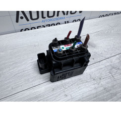 Блок клапанів пневматичної підвіски Audi Allroad quattro 2012-2019