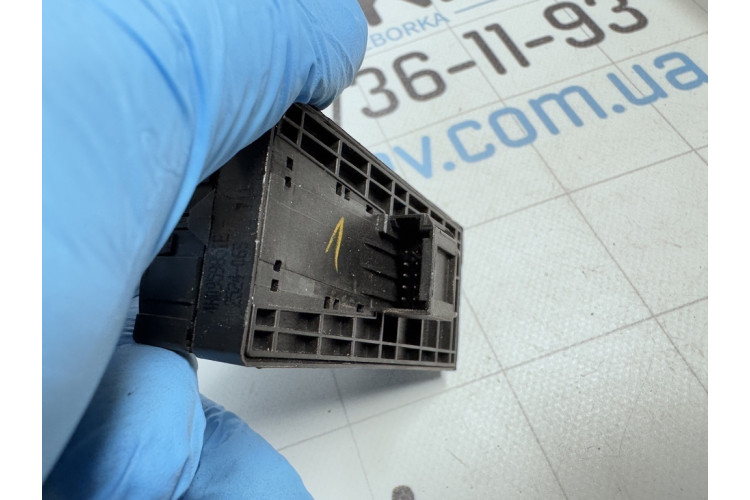 Блок кнопок склопідйомника передніх лівих дверей Audi A8 [4H] 2010-2017 4H0959851E