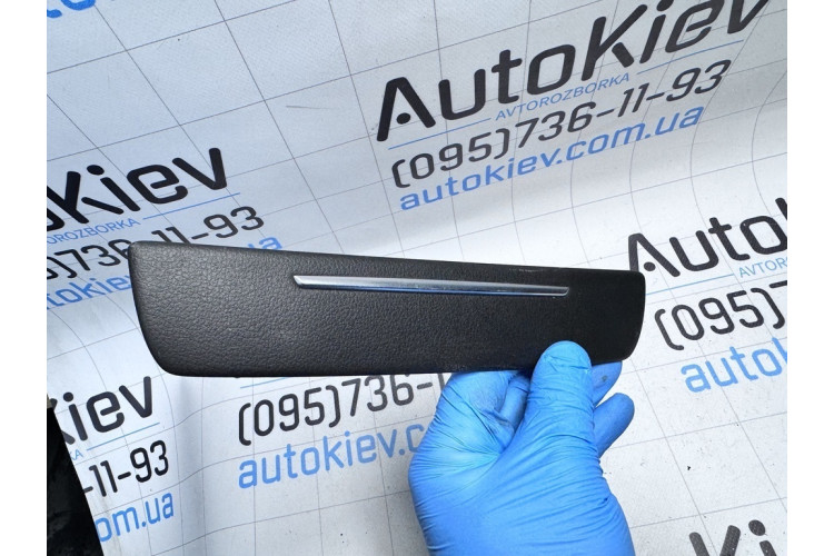 Заглушка торпеди чорний колір. стан відмінний. Audi A8 [4H] 2010-2017 4H085319024A