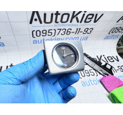 Аналоговий годинник на торпеду Audi A8 [4H] 2010-2017