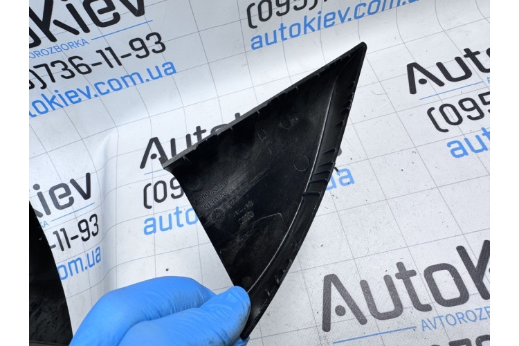 Накладка зеркала внутренняя правая Audi A8 [4H] 2010-2017 4H0857506A