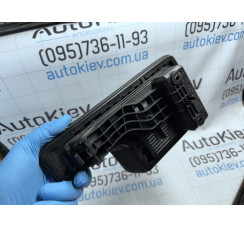 Підлокітник у чорному кольорі Mercedes Benz A-Class W169 2004-2012