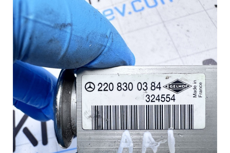 Клапан trv кондиціонера Mercedes Benz W215 CL coupe 1999-2006 2208300384