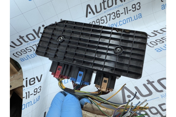 Блок комфорту VW Passat [B5] 1996-2000 1J0959799G