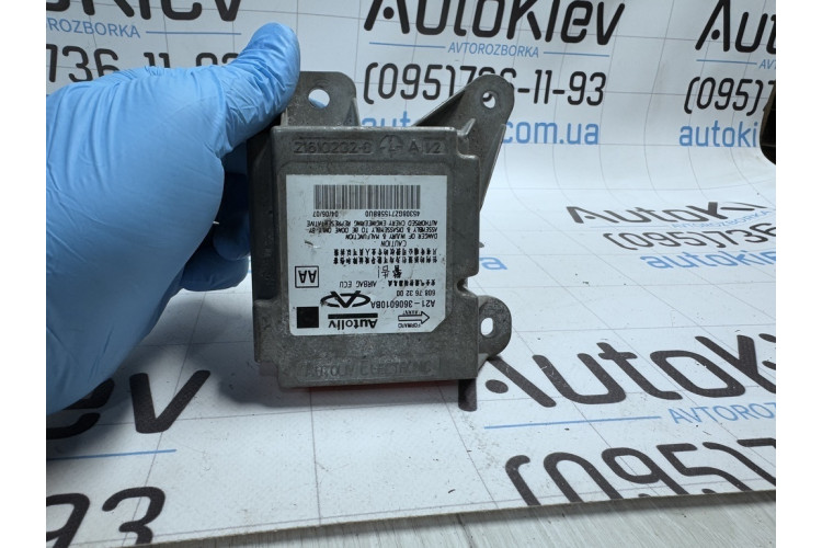 Блок управления airbag Chery Fora (A21) 2006-2010 A213606010BA