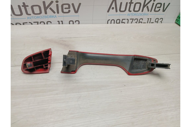 Ручка двери задней правой с колпачком красная Kia Sportage 2016-2021 83661F1000