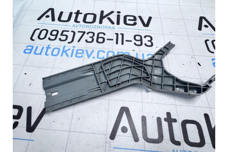 Держатель замка лев зад двери Kia Sportage 2016-2021 83484F1000