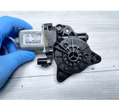 Електродвигун склопідйомника двері передньої лівої Hyundai Tucson 2015>