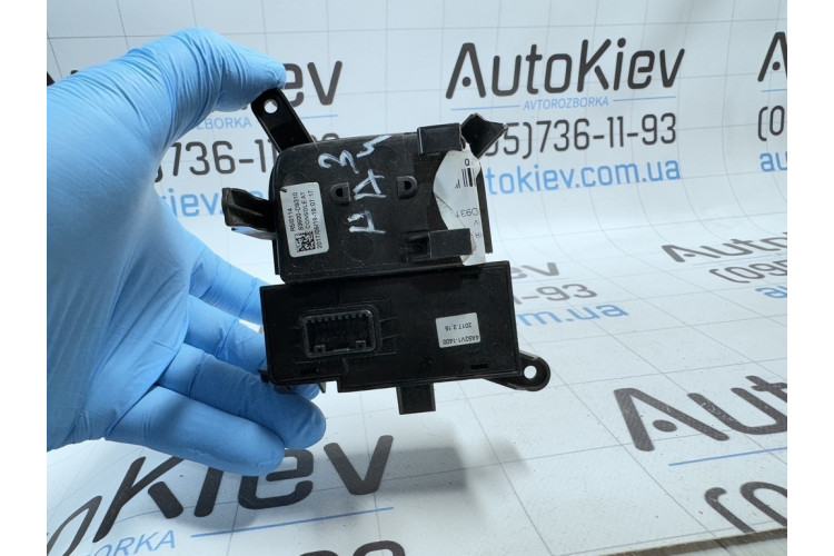 Блок кнопок управления (отломано крепление) Kia Sportage 2016-2021 93600D9310