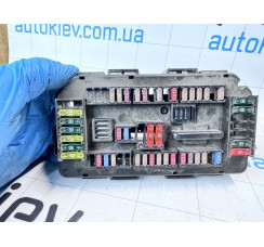 BMW F30 F31 F32 F34 F15 X5 F20 F80 блок предохранителей
