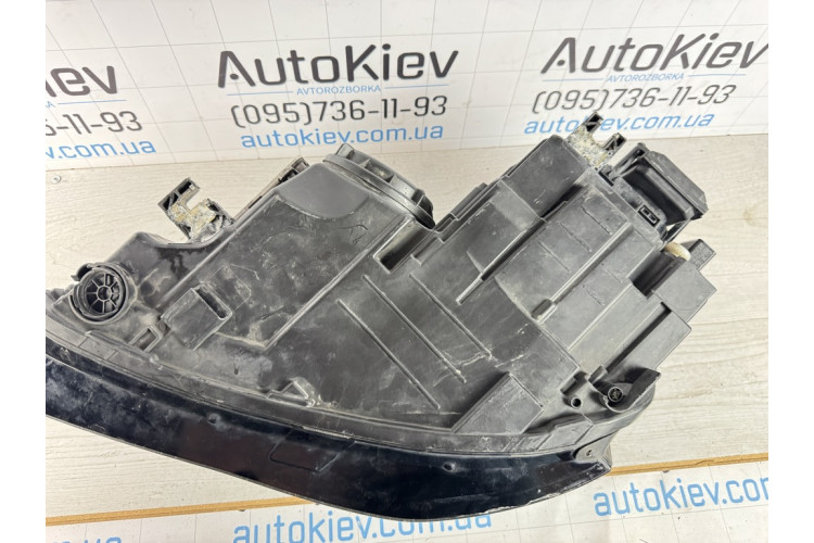 Фара передняя правая Bi-xenon с блоками Audi A8 D4 10-13 дорест паяное верхнее крепление 4h0941004