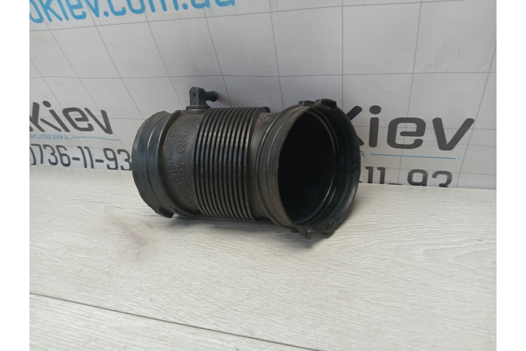 Патрубок впускний Audi A8 D4 4H w12 6.3fsi 2010-2017 4H0129616F Патрубок впускний Audi A8 D4 4H w12 6.3fsi 2010-2017 4H0129616F