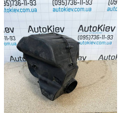 Корпус воздушного фильтра правый для audi a8 d4 4h w12