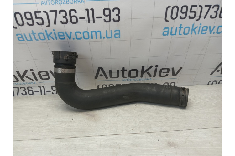 Патрубок Audi A8 D4 W12 6.3 fsi 2010-2017 4H0121101P