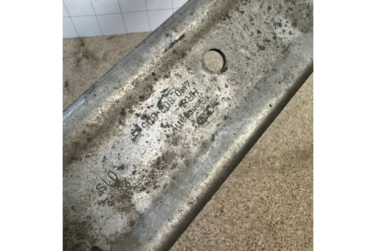 Усилитель тоннеля для A8 D4 4h 4h0803805b Усилитель тоннеля для A8 D4 4h 4h0803805b