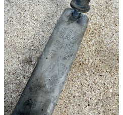 опора коробки правая Audi a8 d4 4h 