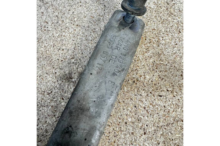 Опора коробки правая Audi a8 d4 4h 4h0399404e