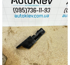 крышка безопасность audi a8 d4