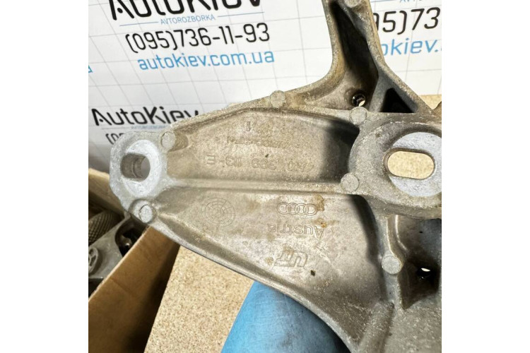 Подушка коробки Audi a8 d4 w12 6, 3 fsi 4h0399113e