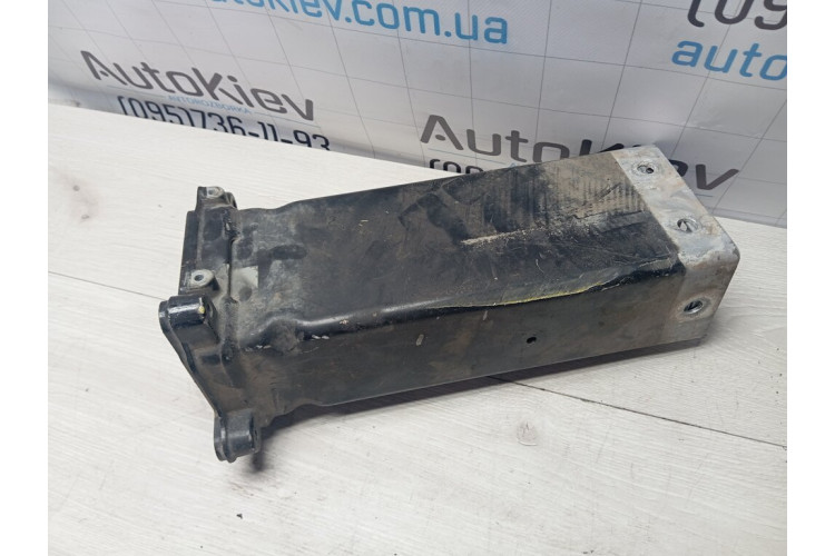 Лонжерон правый для Audi A8 D4 2010-2017 4H0805130B Лонжерон правый для Audi A8 D4 2010-2017 4H0805130B