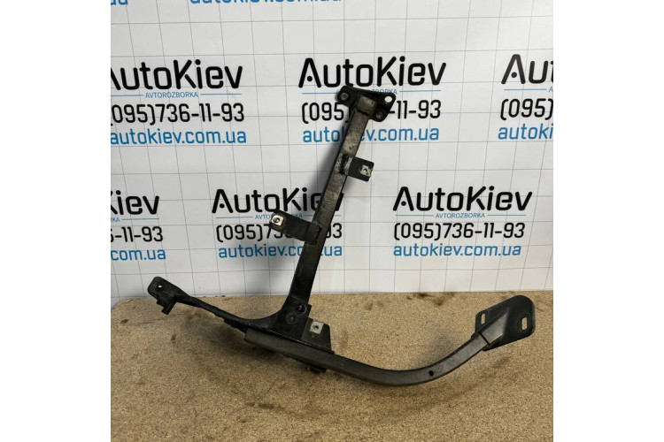 Кронштейн крыла правый паук Audi A8 D4 4H0821234, 4h0821394, 4h0821396