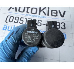 Блок клапанів пневмопідвіски Audi A6 [C5] 1997-2004