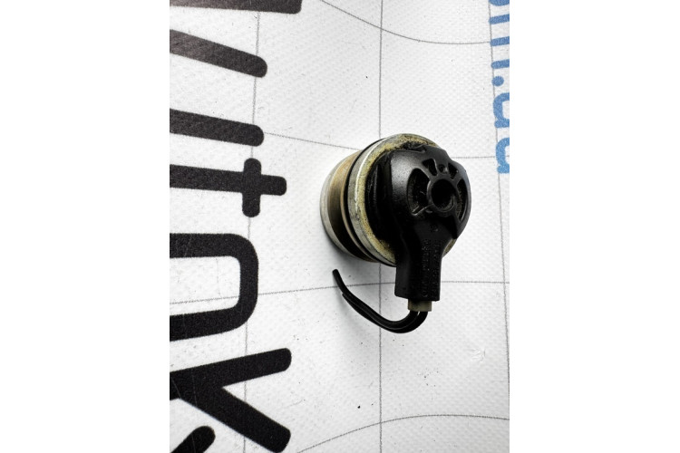 Дозуючий клапан Audi A8 [4D] 1999-2002 1467255019