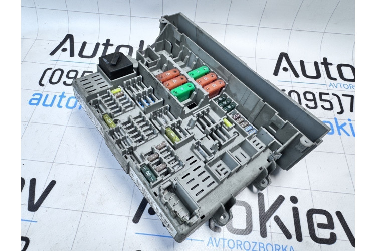 Блок предохранителей BMW 3-serie E90/E91 2005-2012 690662106