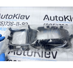 Кришка рамка дисплея Volvo V60 2011-2018