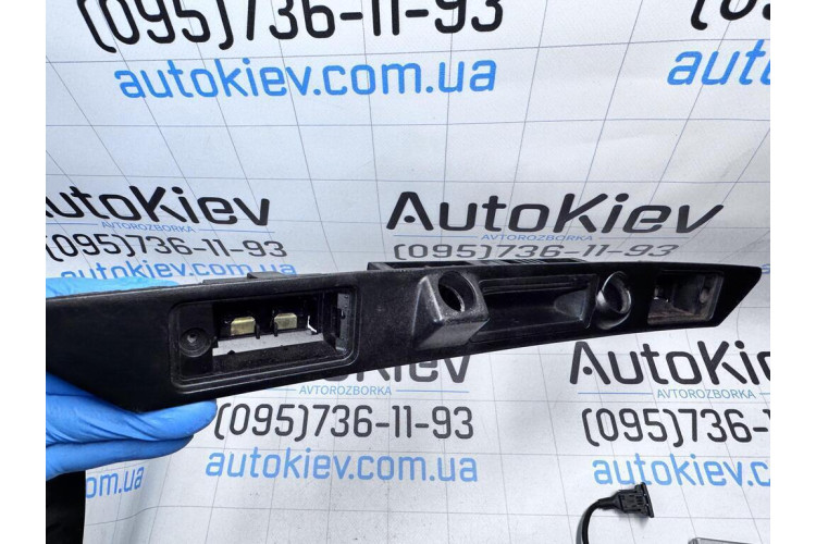 Планка кришки зад Audi A8 [4H] 2010-2017 4H0827574