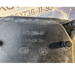 Кришка заглушка ліхтаря Audi A8 [4D] 1999-2002