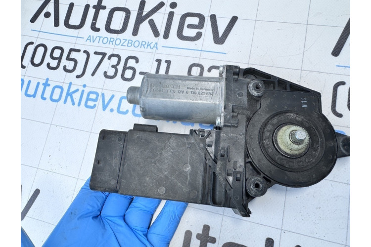 Моторчик стеклоподъемника передний правый VW Passat [B5] 1996-2000 3B4837752MS