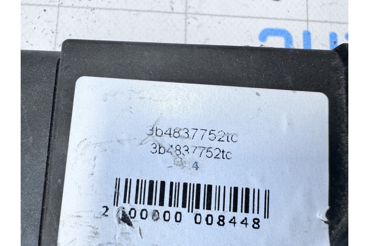 Ручка дверей VW Passat [B5] 1996-2000 3B4837752TC