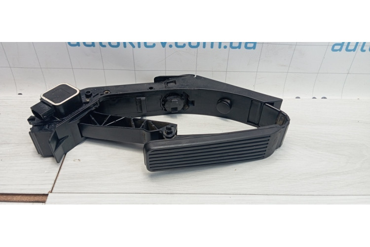 Педаль газа Mercedes Benz W221 2005-2013 A220300004