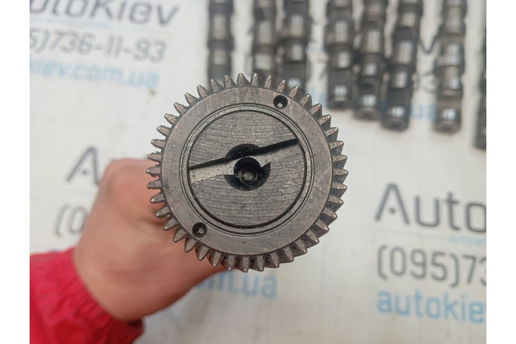 Распредвал выпускной правый Audi A8 [4D] 1999-2002 059102N