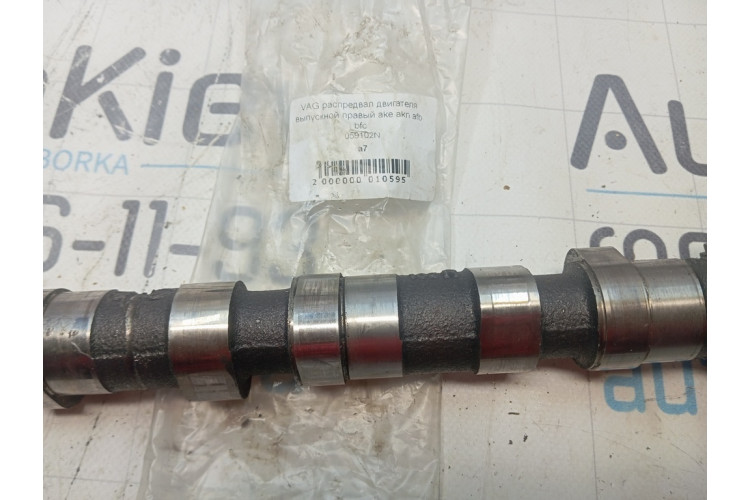 Распредвал выпускной правый Audi A8 [4D] 1999-2002 059102N