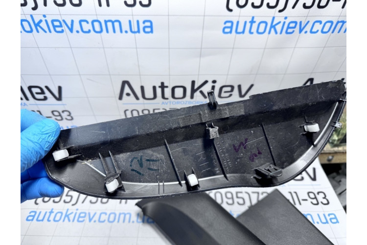 Накладка торпедо збоку права Lexus RX (XU30) 2003-2009 5531733110 Накладка торпедо збоку права Lexus RX (XU30) 2003-2009 5531733110