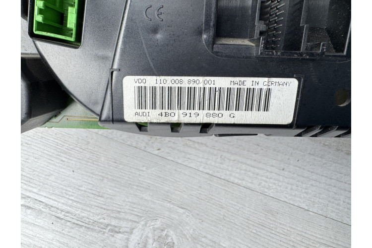 Панель приладів Audi A6 [C5] 1997-2004 4B0919880G