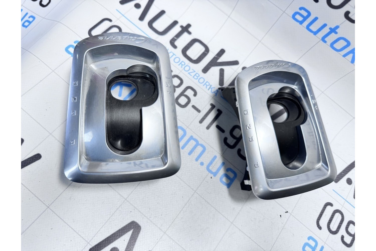 Рамка ручки переключения передач Porsche Cayenne 2010-2017 7P5863419